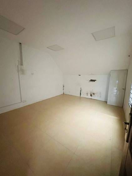 Maison-boutique À louer de 208 m² habitables à Boeng Keng Kang