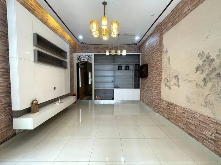 ตึกแถว For Sale & Rent ใน Nirouth, Chbar Ampov, Phnom Penh