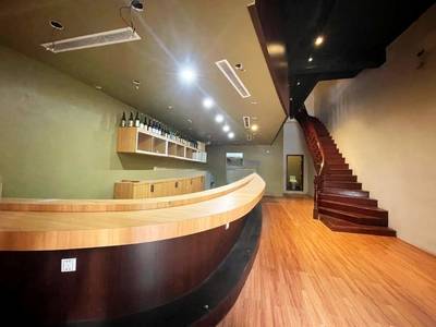 350 sqm Living Size Shophouse K pronájmu in Boeng Keng Kang