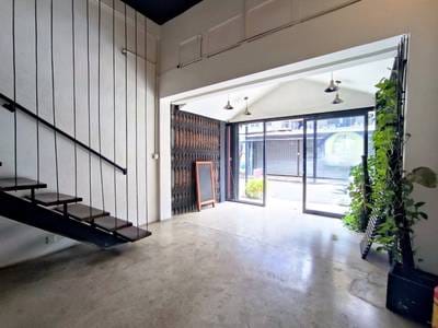 160 sqm Living Size Shophouse For Rent in Boeng Keng Kang