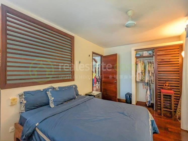 $2,200 Villa