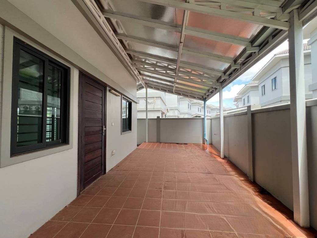 200 sqm Land Size Vila Na prodej