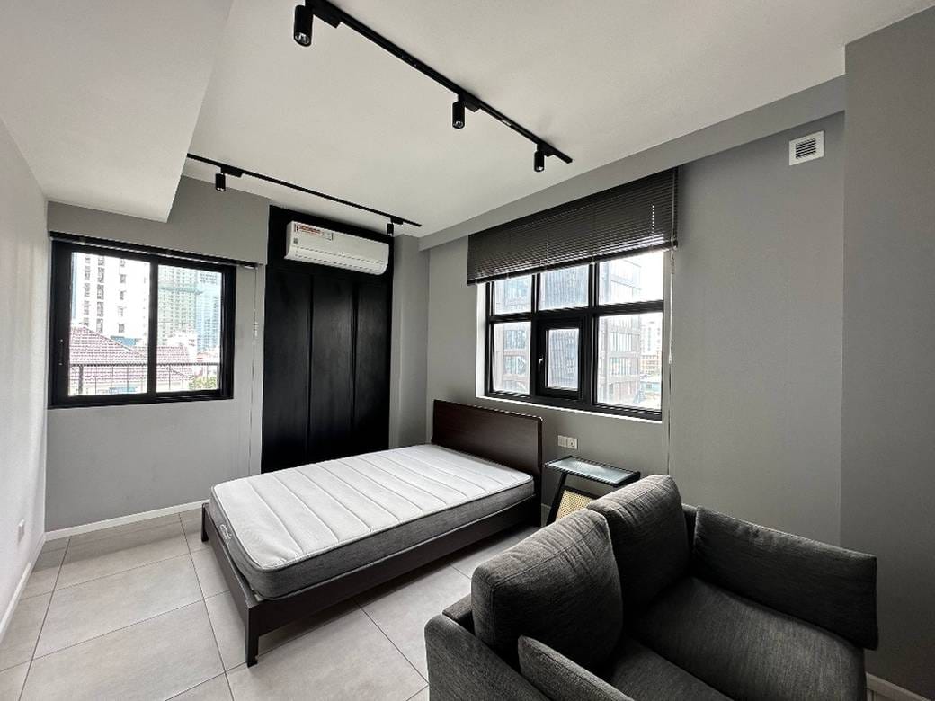 Furnished Condo For Rent