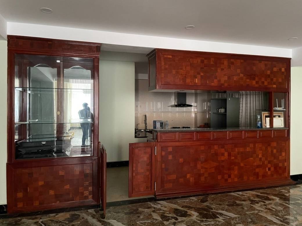 Budova For Sale & Rent with 6 Parking Space