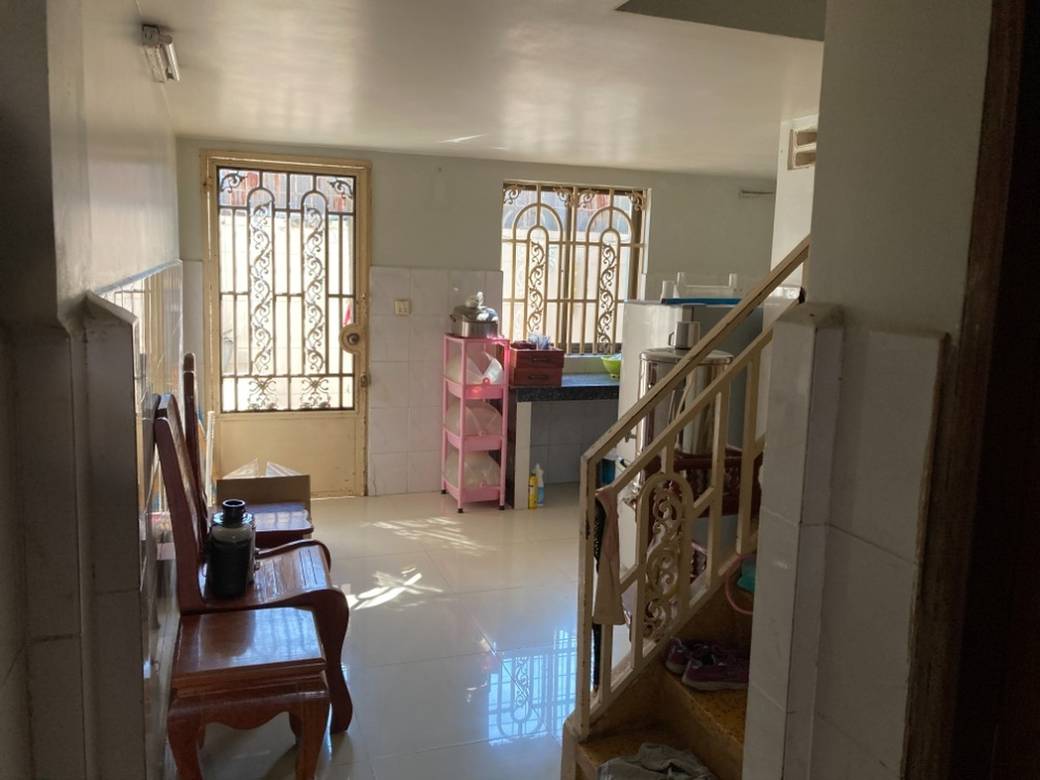 88 sqm Land Size Shophouse Na prodej