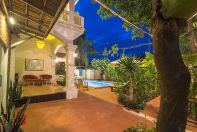 $1,500 Hotel