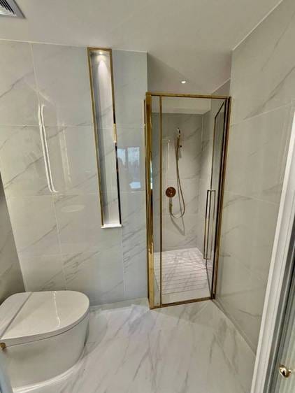 Vue Aston | 3 Bedrooms Condo Na prodej for $300,000