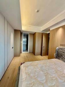 Vue Aston | Condo Na prodej in Chbar Ampov $300,000