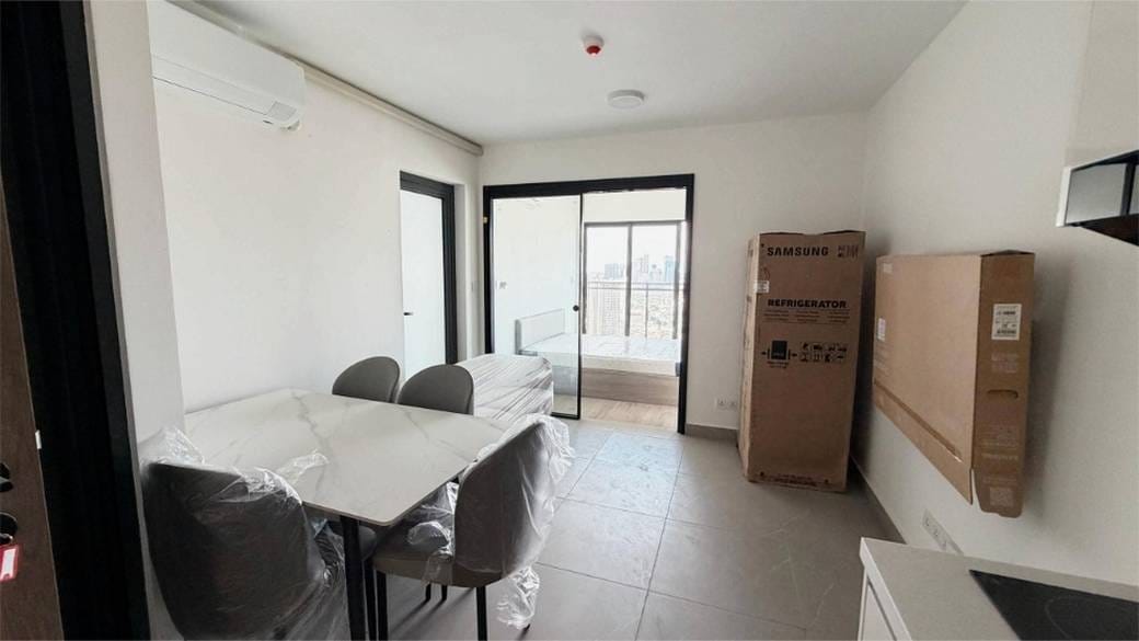 Urban Village Phase 2 | $52,000 콘도