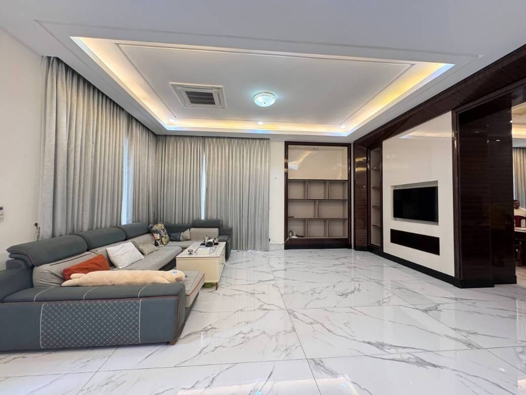 Borey Peng Huoth : The Star Diamond | Vila K pronájmu with 6 Parking Space