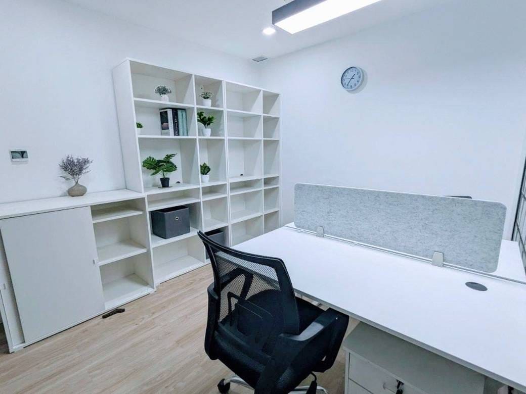 Kanceláře K pronájmu in 7 Makara $1,170