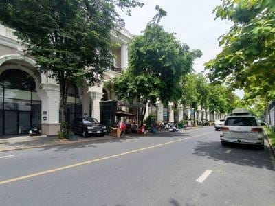 Borey Peng Huoth : The Star Diamond | 243平方米土地面积的店屋出售