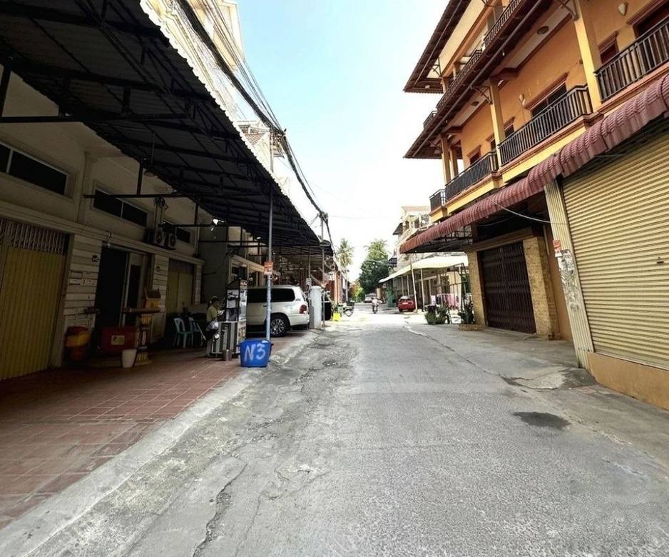 Flat House Na prodej in Ta Khmau $105,000