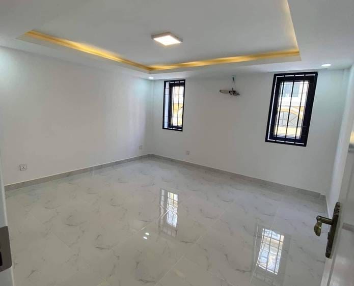 92.4 sqm Land Size Shophouse Na prodej