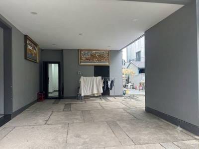 425.5 sqm Land Size Villa For Sale