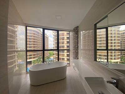 Orkide The Royal Condominium | Condo À vendre de 3-379 m² habitables à Sen Sok