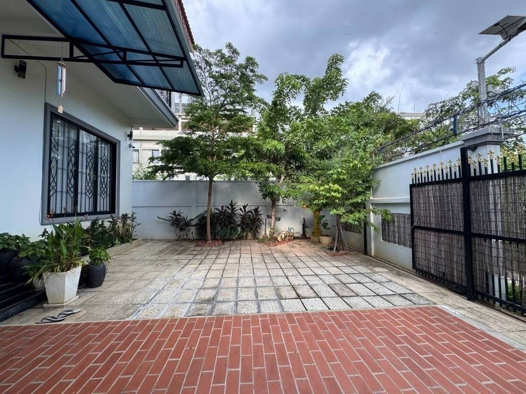 House and lot สำหรับเช่า ตกแต่งแล้ว