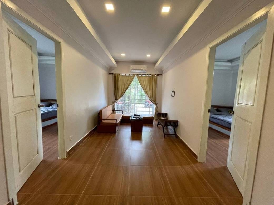 អាផាតមិន សំរាប់ជួល មានកន្លែងចតរថយន្ត 1