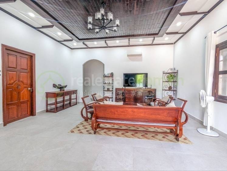 $1,800 House