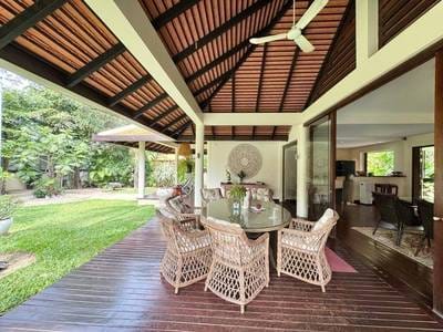 $2,200 Villa