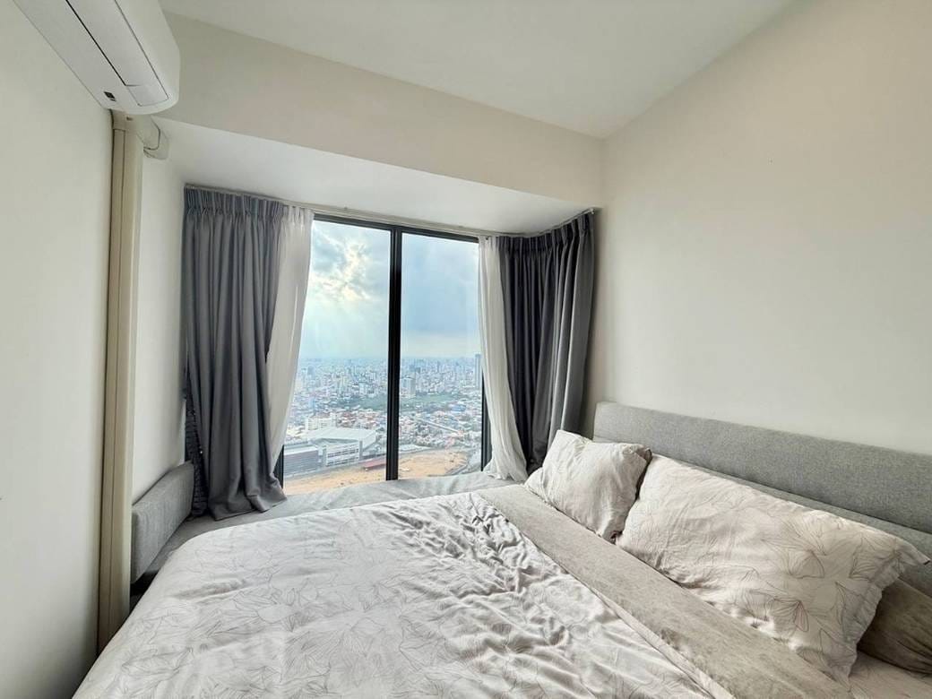 Urban Village Phase 2 | Condo À vendre de 58 m² de terrain