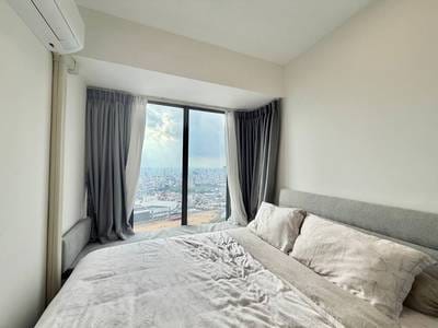 Urban Village Phase 2 | Condo À vendre de 58 m² de terrain