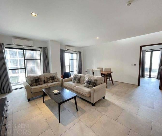 $1,200 Condo