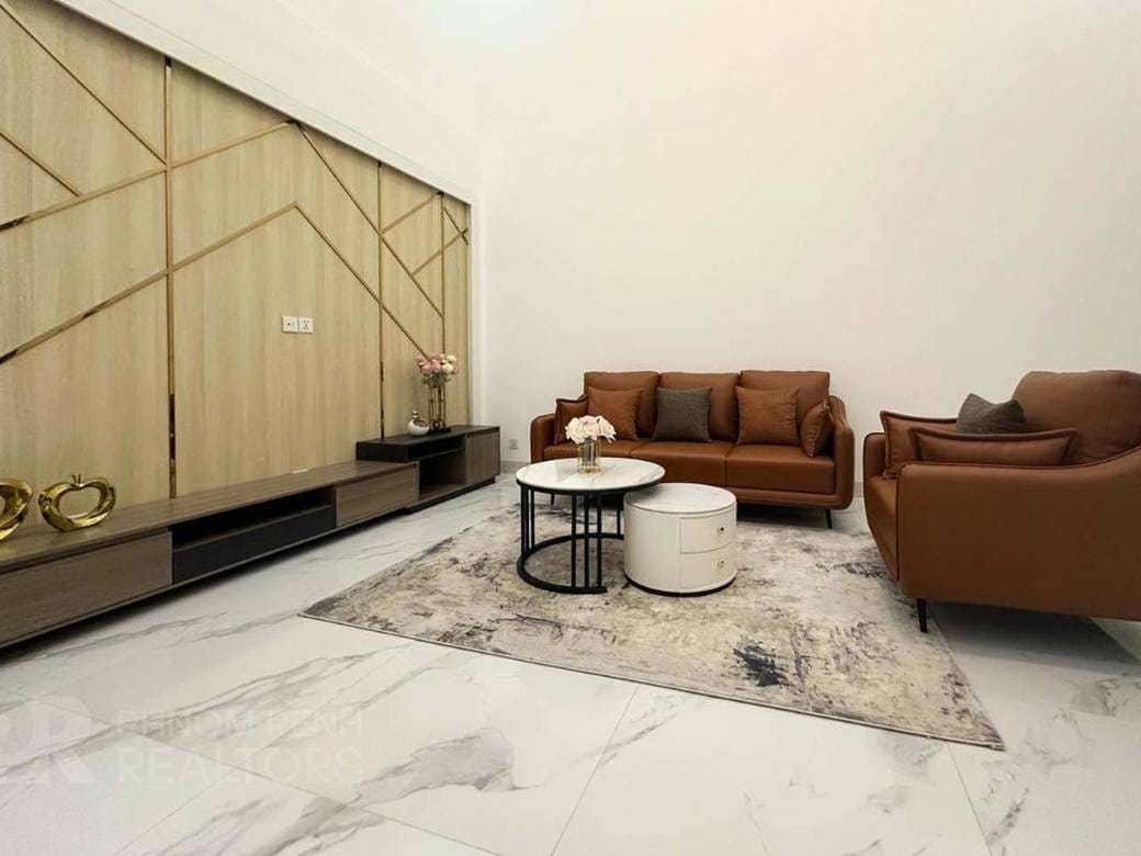 $900 CommercialShophouse