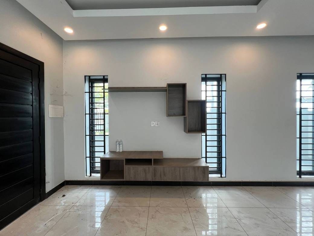 บ้าน ราคา $180,000