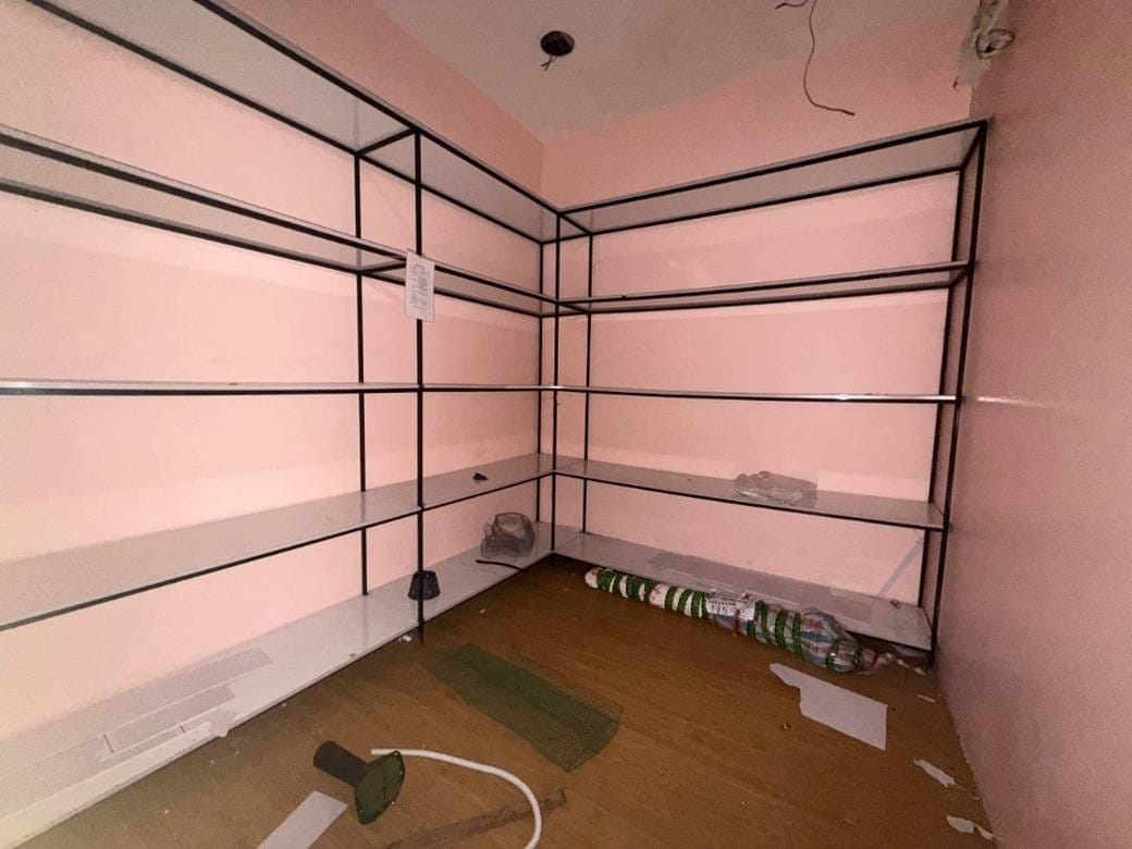 Chakto Mukh Shophouse K pronájmu in Chakto Mukh