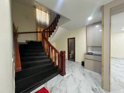 វីឡា សំរាប់ជួល នៅRussey Keo តម្លៃ $3,800