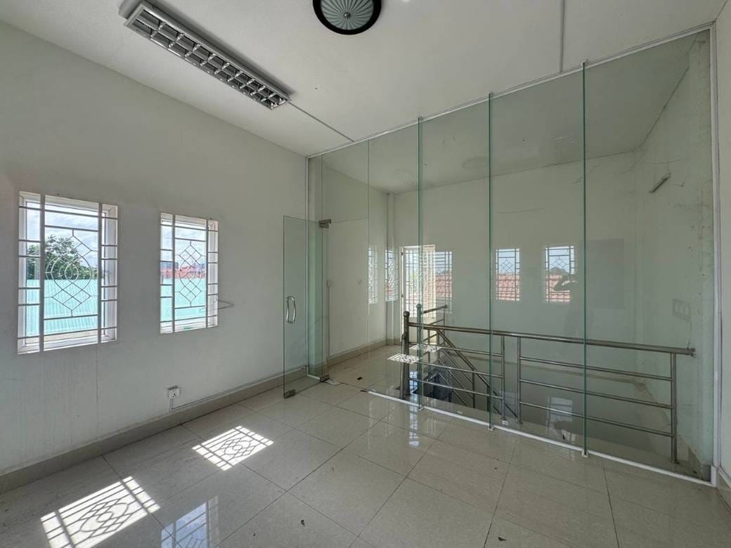 Flat House For Rent in Russey Keo $1,300