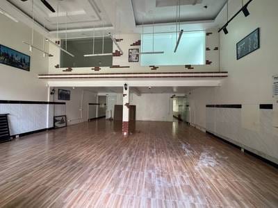 10 Bedrooms Flat House For Rent for $1,300
