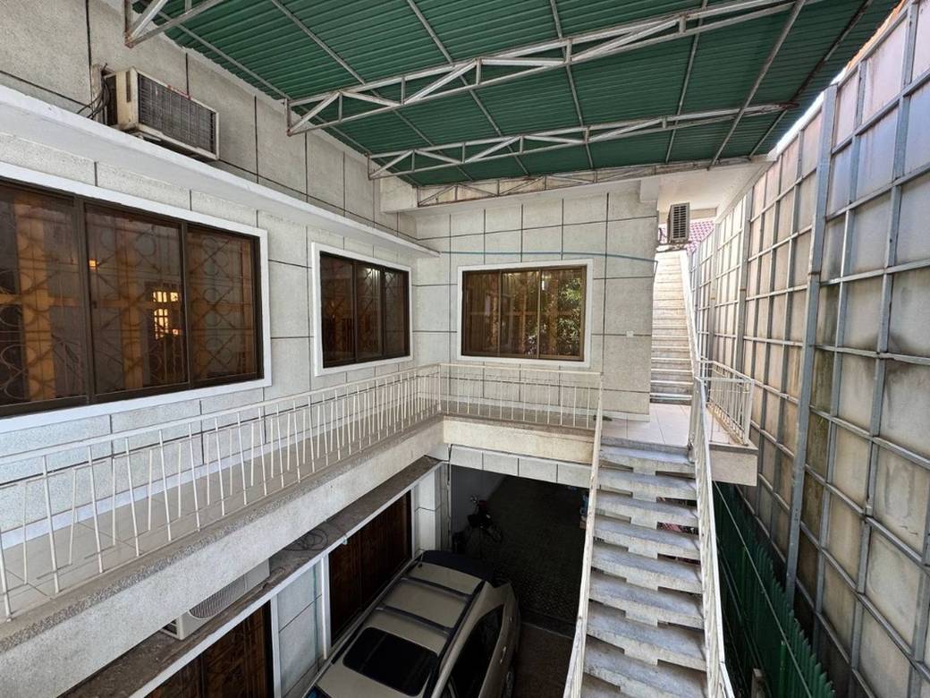 144 sqm Land Size Villa For Rent