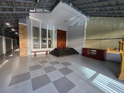 $1,000 Vila