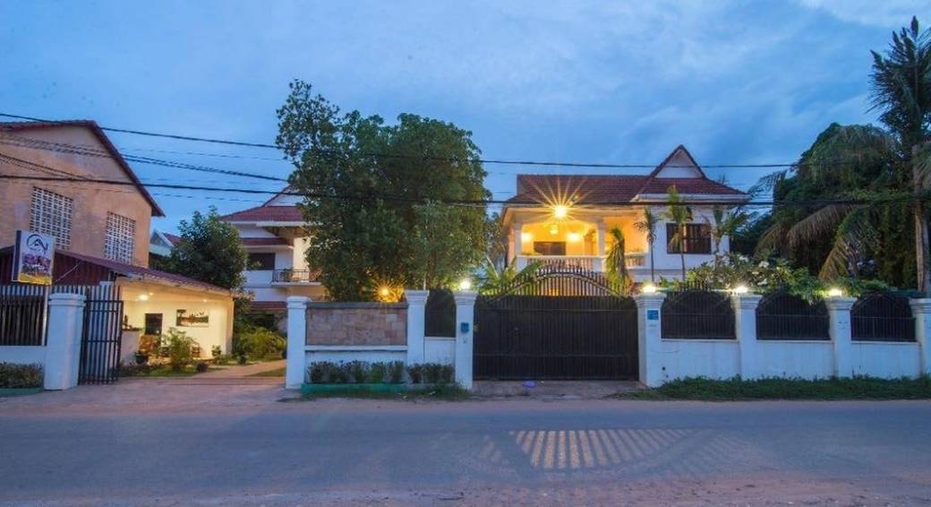 Sala Kamraeuk군, 씨엠립, 씨엠립에 있는 호텔 For Sale & Rent