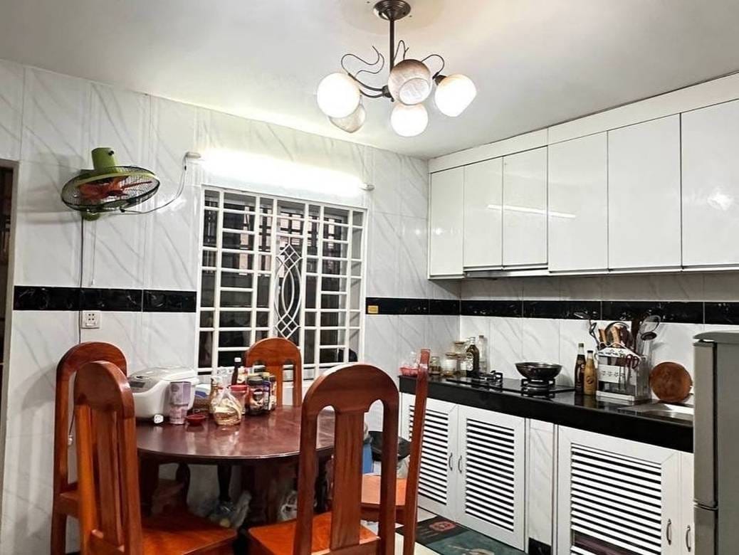 61.5 sqm Land Size House and lot Na prodej