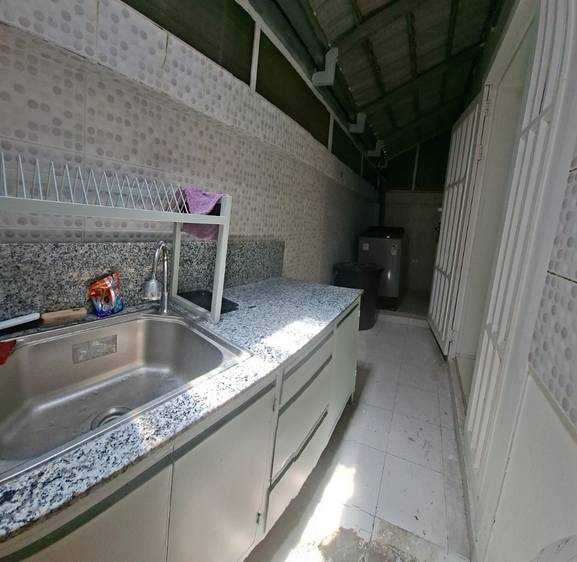 Řadový dům K pronájmu in Chrang Chamres I, Russey Keo, Phnom Penh