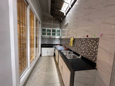 Vila K pronájmu in Russey Keo $900