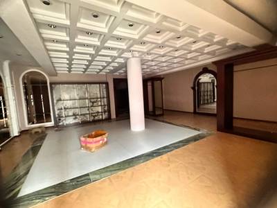 590 sqm Land Size Shophouse K pronájmu