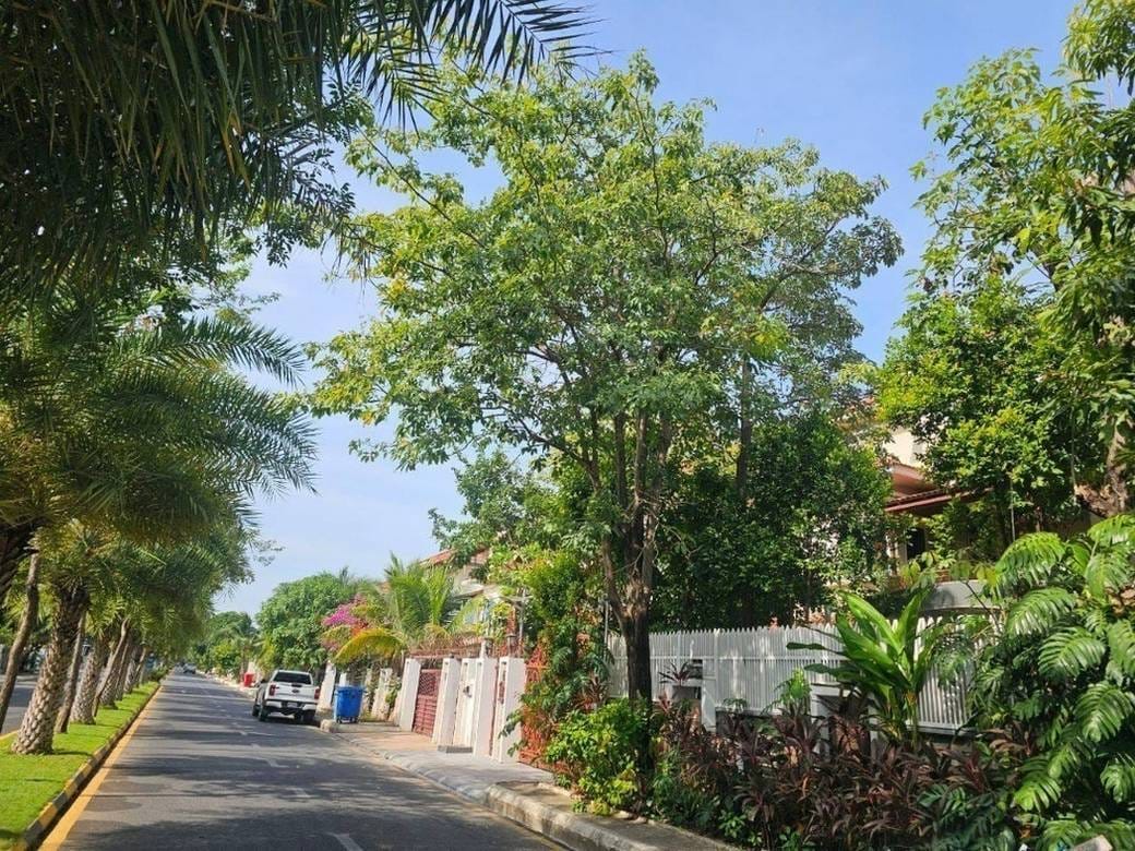$2,500 Vila