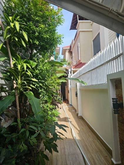 Vila K pronájmu in Chrang Chamres I, Russey Keo, Phnom Penh