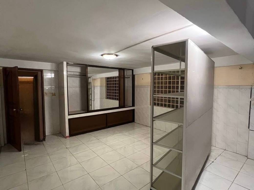 $800 Shophouse