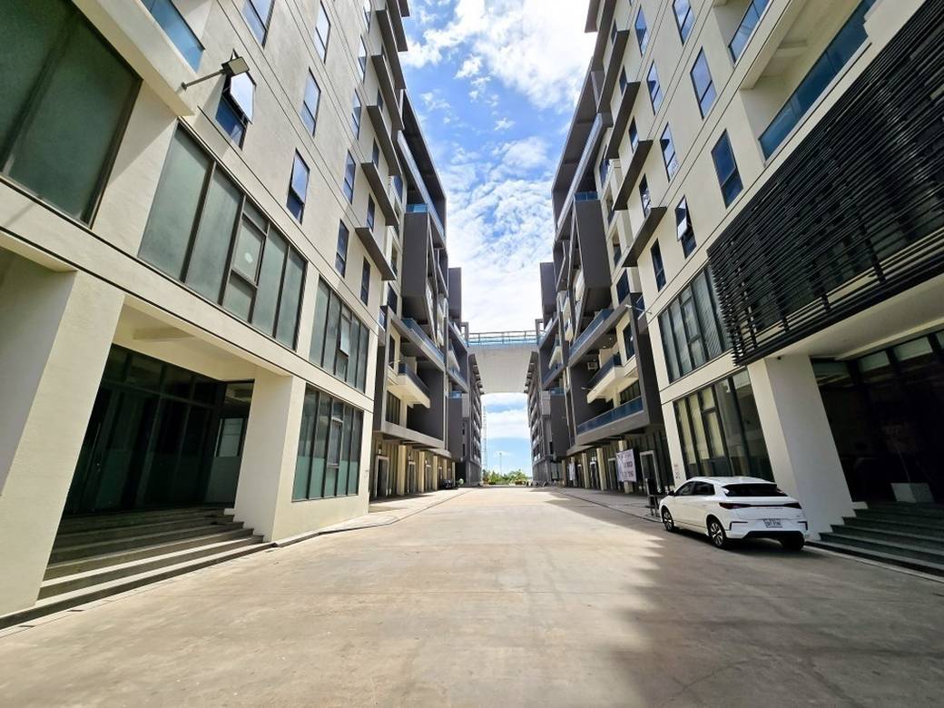 700 sqm Land Size Budova K pronájmu