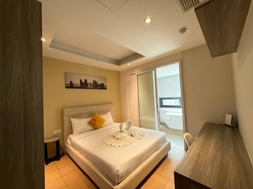 The Penthouse Residence | Chamkarmon Condo For Sale in Tonle Bassac Chamkarmon $280,000