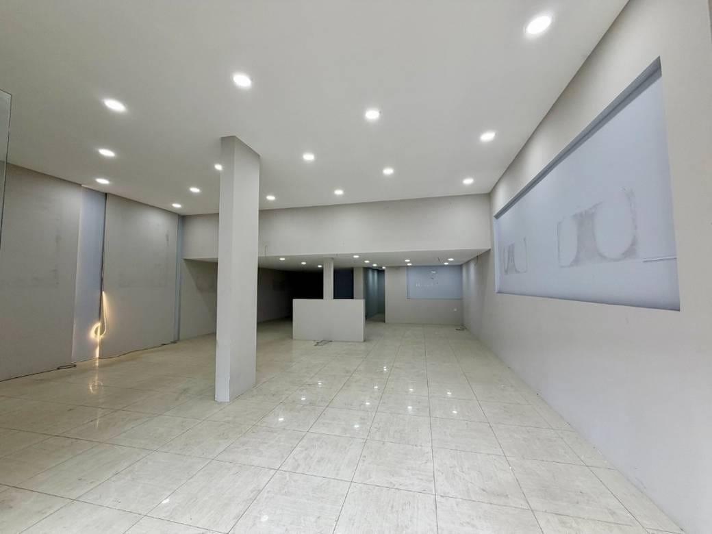 CommercialShophouse តម្លៃ $1,700