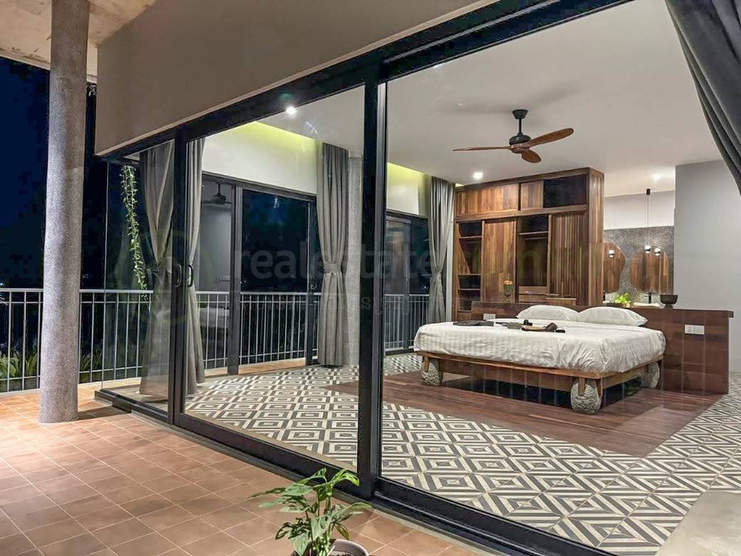 265 sqm Living Size Vila Na prodej in Siem Reap