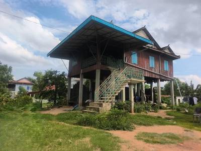 108 sqm Living Size House and lot For Sale in Khsach Kandal