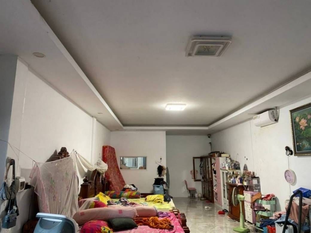 307 sqm Living Size House and lot For Sale in Pursat