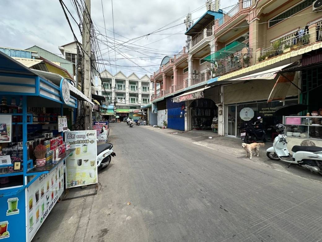 Meanchey177平方米使用面积联排住宅出售